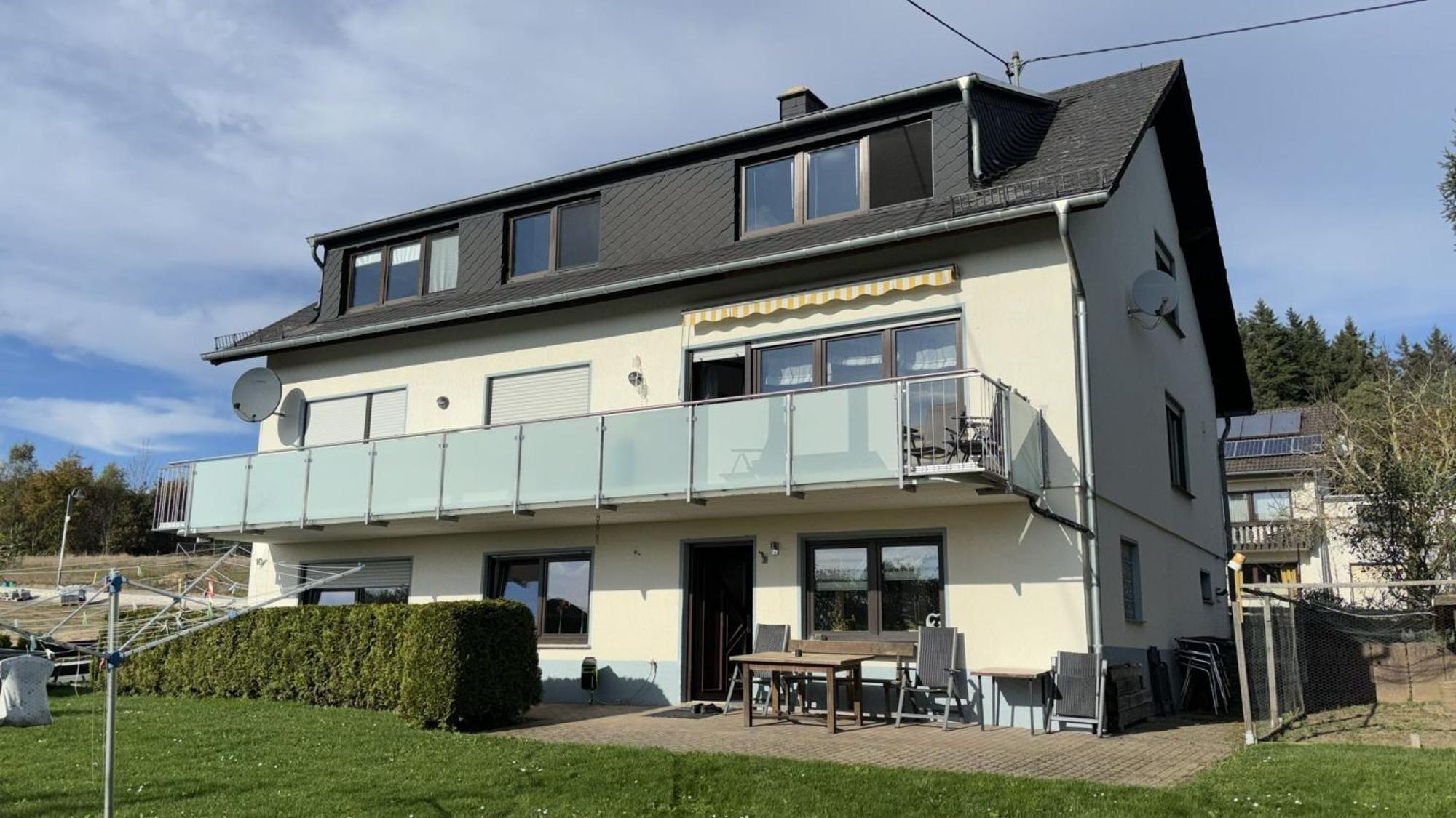 Yn E Homeie Baar  Eksteriør billede